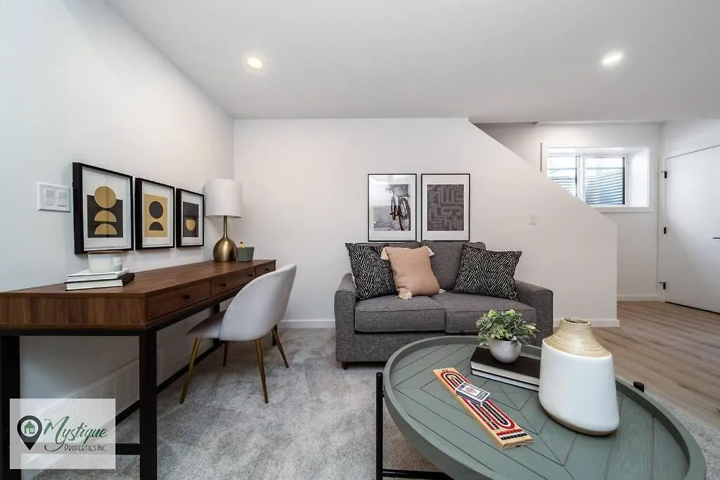 Modern Suite King Bed Near Whyte Ave And U Of A Wifi 埃德蒙顿 度假居